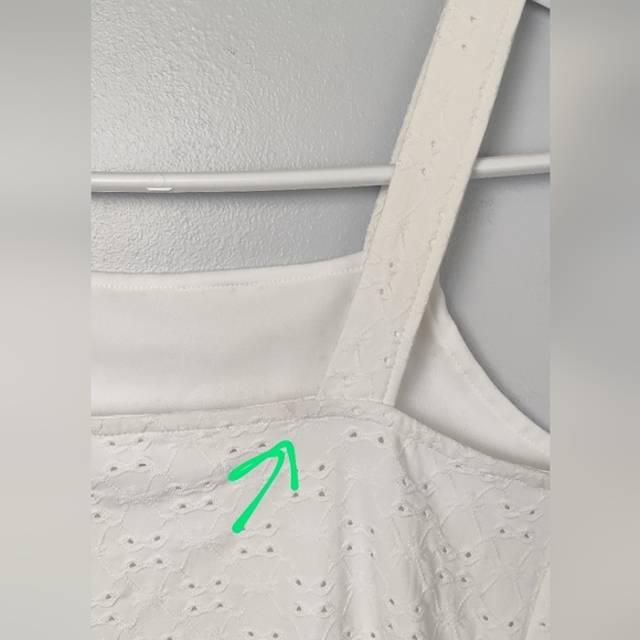 Wallflower White Ivory Eyelet Knit Crop Tank Top Size Med Stretch Embroidery - Picture 6 of 10